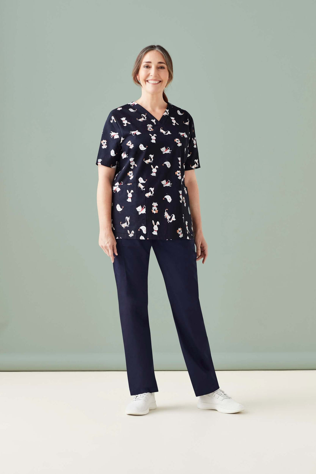 Womens Printed Scrub Top - Best Friends - 2XL | 3XL